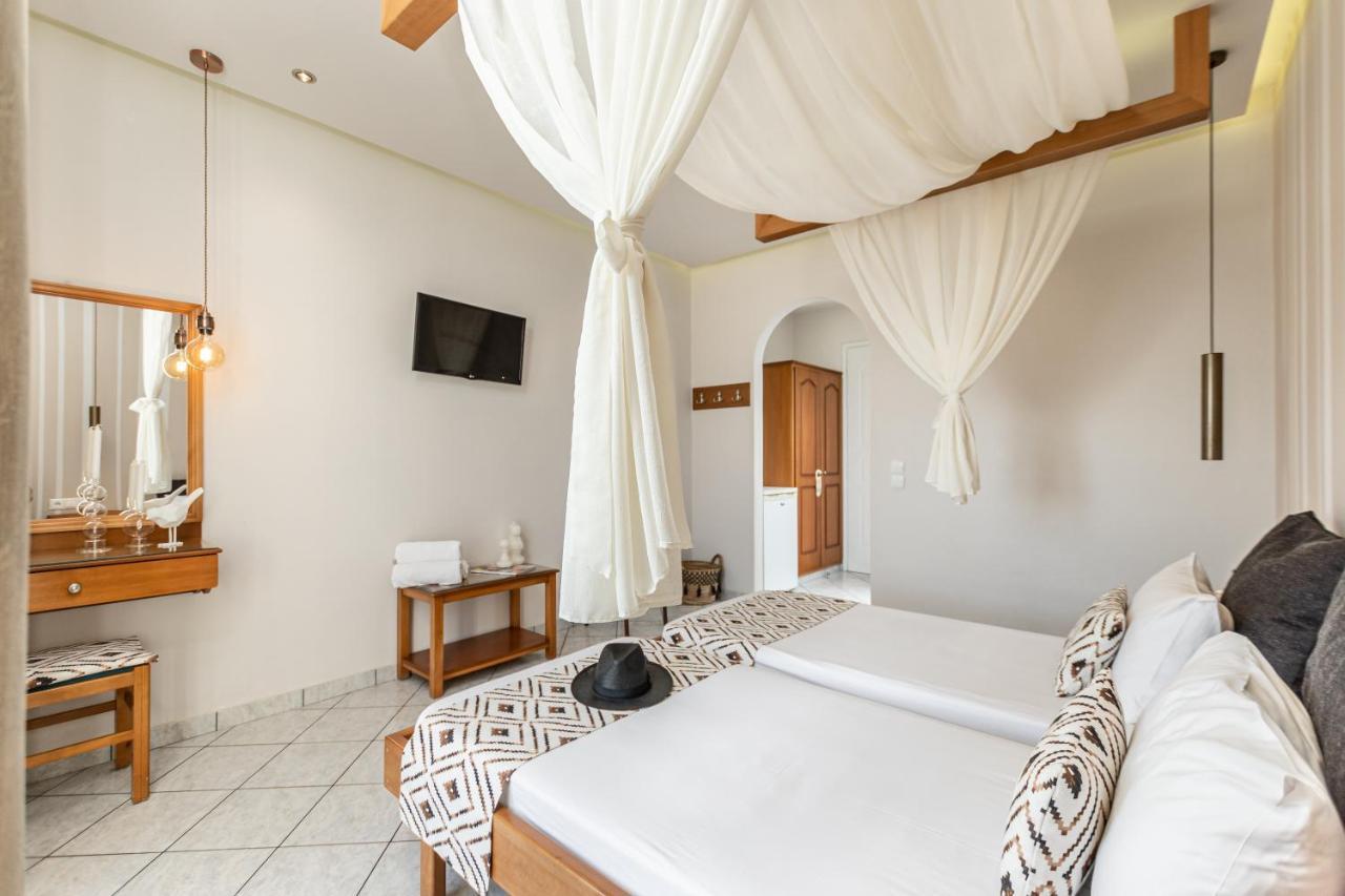 Hotel Palatia Naxos City Extérieur photo